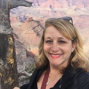 Meet your Posher, Nina